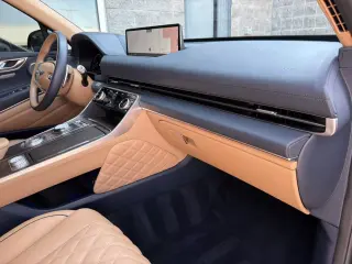 2024 Genesis GV80