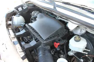 2008 Freightliner Sprinter se traduce como 

Camión Freightliner Sprinter del año 2008