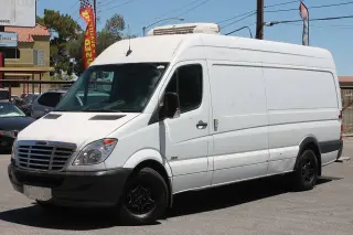 2008 Freightliner Sprinter se traduce como 

Camión Freightliner Sprinter del año 2008