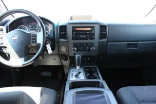 2012 Nissan Titan 2WD Crew Cab SWB SV