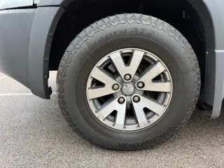 2006 Mitsubishi Raider