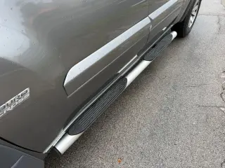 2006 Mitsubishi Raider