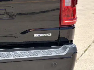 Ford F-150 2023 4x2 Lariat 4dr SuperCrew 6.5 ft. SB