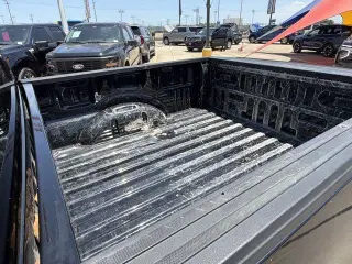 Ford F-150 2023 4x2 Lariat 4dr SuperCrew 6.5 ft. SB