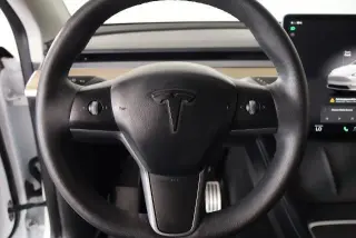 Tesla Model Y 2022 AWD Performance 4dr Crossover
