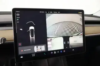 Tesla Model Y 2022 AWD Performance 4dr Crossover