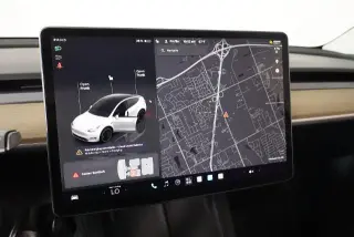Tesla Model Y 2022 AWD Performance 4dr Crossover