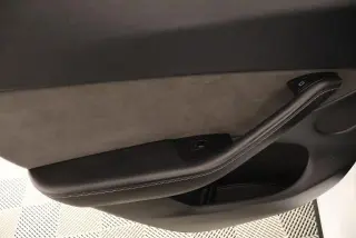 Tesla Model Y 2022 AWD Performance 4dr Crossover