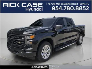 Chevrolet Silverado 1500 2025 4x2 Custom 4dr Crew Cab 5.8 ft. SB