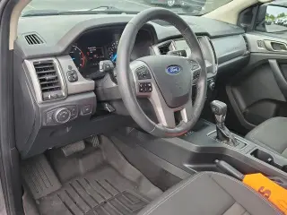 Ford Ranger 2022 4x2 XL 4 puertas SuperCrew caja corta de 5.1 pies