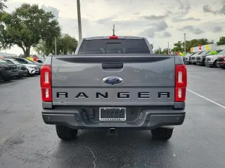Ford Ranger 2022 4x2 XL 4 puertas SuperCrew caja corta de 5.1 pies