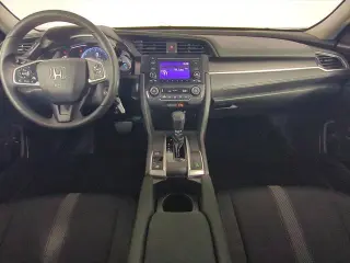 Honda Civic 2021 LX Sedán de 4 puertas