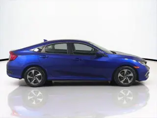 Honda Civic 2021 LX Sedán de 4 puertas