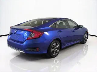 Honda Civic 2021 LX Sedán de 4 puertas