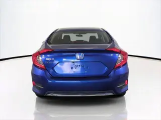Honda Civic 2021 LX Sedán de 4 puertas