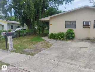 Propiedad para alquilar con 2 dormitorios y 2 baños en Dania
