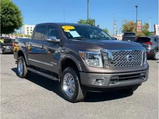 2017 Nissan Titan Crew Cab