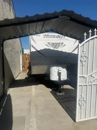 🏡 Se Renta Traila en Rialto