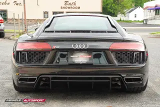2017 AUDI R8