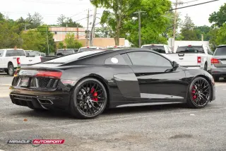 2017 AUDI R8