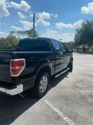 2012 Ford F-150 XLT 4DR