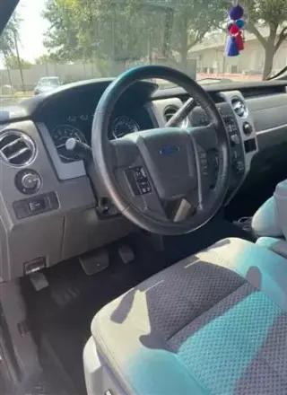 2012 Ford F-150 XLT 4DR