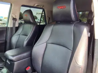 Toyota 4Runner 2018 4x4 SR5 4dr SUV
