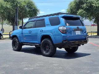 Toyota 4Runner 2018 4x4 SR5 4dr SUV