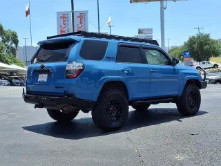 Toyota 4Runner 2018 4x4 SR5 4dr SUV