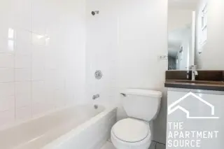 Propiedad de alquiler con 3 habitaciones y 2 baños en Chicago