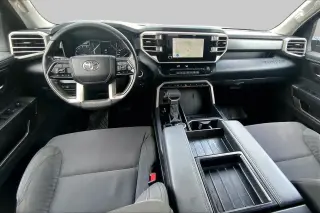 Toyota Tundra 2024 4x4 SR5 4 puertas CrewMax Cab Pickup SB