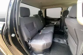 Toyota Tundra 2024 4x4 SR5 4 puertas CrewMax Cab Pickup SB