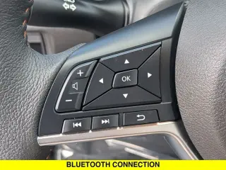 Nissan Versa 2025 SR 4p Sedan