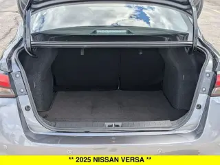 Nissan Versa 2025 SR 4p Sedan