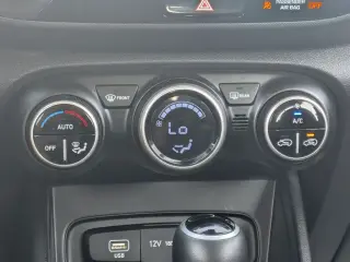 Hyundai VENUE 2024 SEL 4dr Crossover