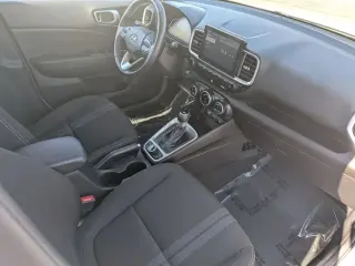 Hyundai VENUE 2024 SEL 4dr Crossover