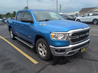 Ram 1500 2021 4x4 Big Horn Crew Cab de 4 puertas con caja estándar de 5.6 pies