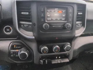 Ram 1500 2021 4x4 Big Horn Crew Cab de 4 puertas con caja estándar de 5.6 pies