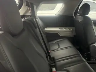 Kia Carnival 2024 LX Miniván de 4 puertas