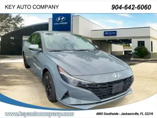 Hyundai ELANTRA 2023 SEL 4p Sedan