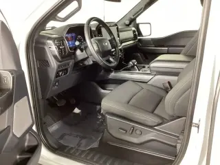 Ford F-150 2023 4x4 XLT 4 puertas SuperCrew batea corta de 5.5 pies