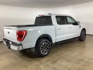 Ford F-150 2023 4x4 XLT 4 puertas SuperCrew batea corta de 5.5 pies