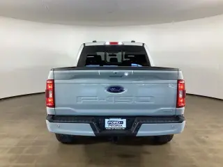 Ford F-150 2023 4x4 XLT 4 puertas SuperCrew batea corta de 5.5 pies