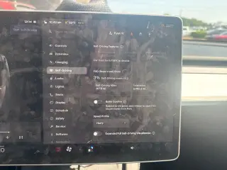 Tesla Model Y 2024 AWD Long Range 4dr Crossover