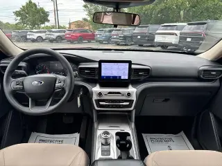 Ford Explorer 2022 Base SUV de 4 puertas