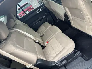 Ford Explorer 2022 Base SUV de 4 puertas