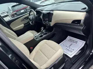 Chevrolet Traverse 2023 4x4 LS 4dr SUV w/1LS