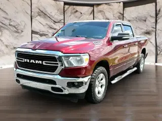 Ram 1500 2019 4x4 Big Horn Crew Cab de 4 puertas y batea de 5.6 pies