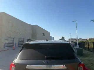 Ford Explorer 2023 AWD XLT 4dr SUV
