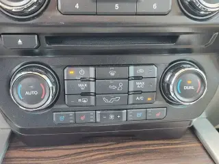 Ford F-150 2017 4x2 Lariat 4dr SuperCrew 5.5 ft. SB
